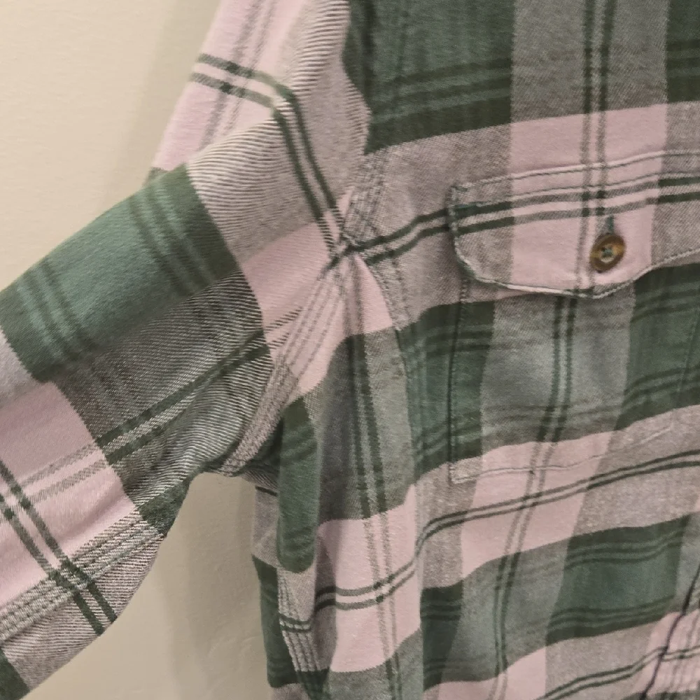 Carhartt Green and White Plaid Shirt - Picture 5 of 9